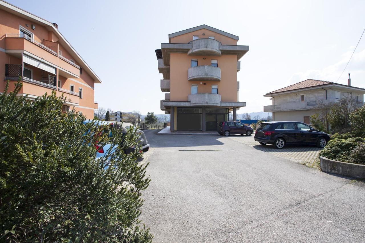B&B Calima - - Completo Relax Spoltore Екстериор снимка